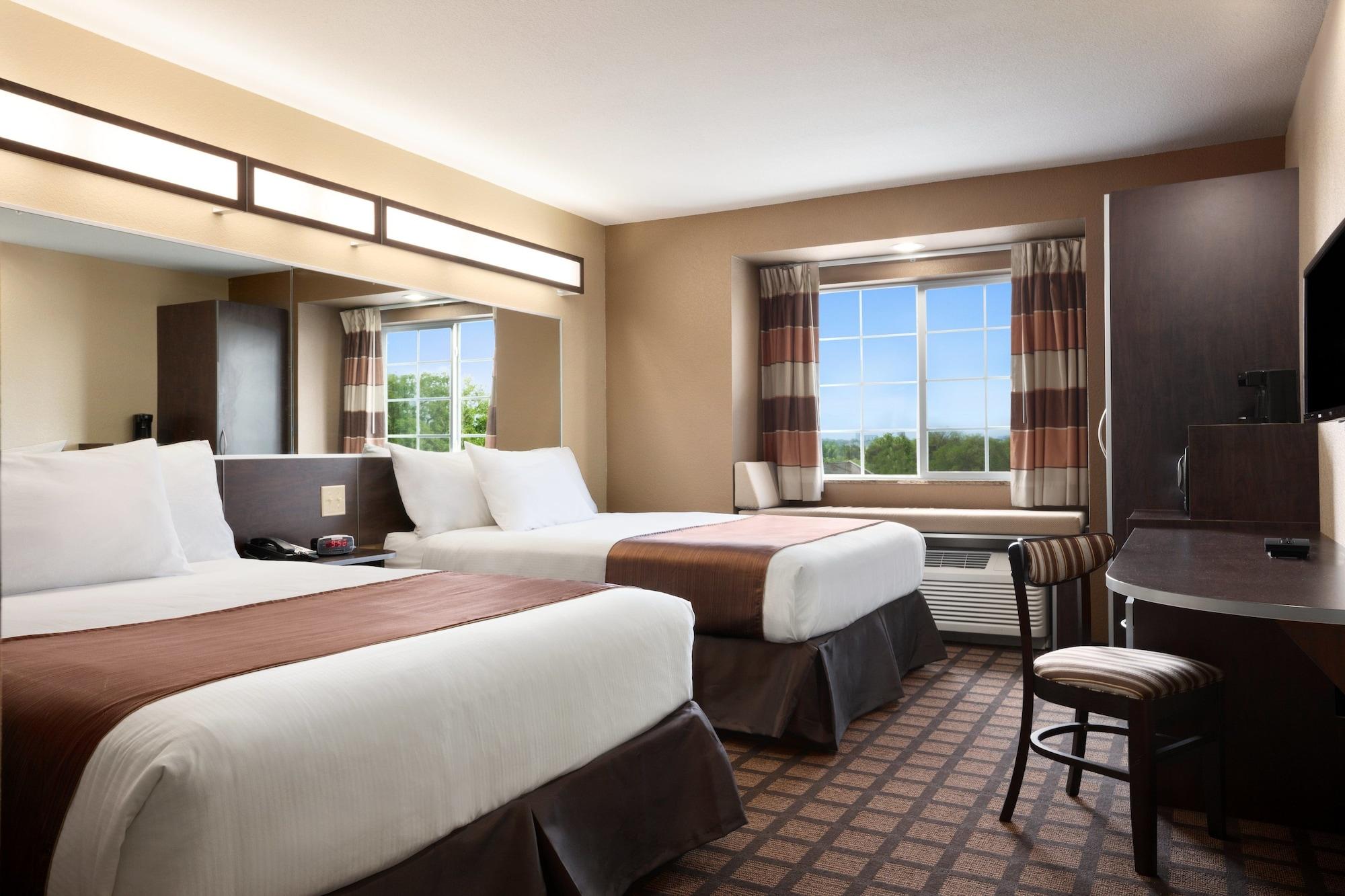 Microtel Inn & Suites Pleasanton Ngoại thất bức ảnh