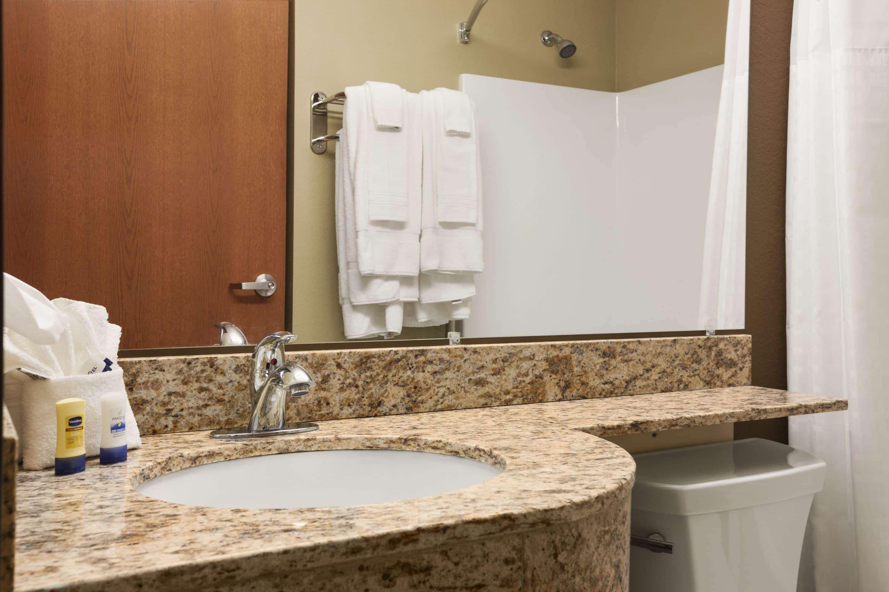 Microtel Inn & Suites Pleasanton Ngoại thất bức ảnh