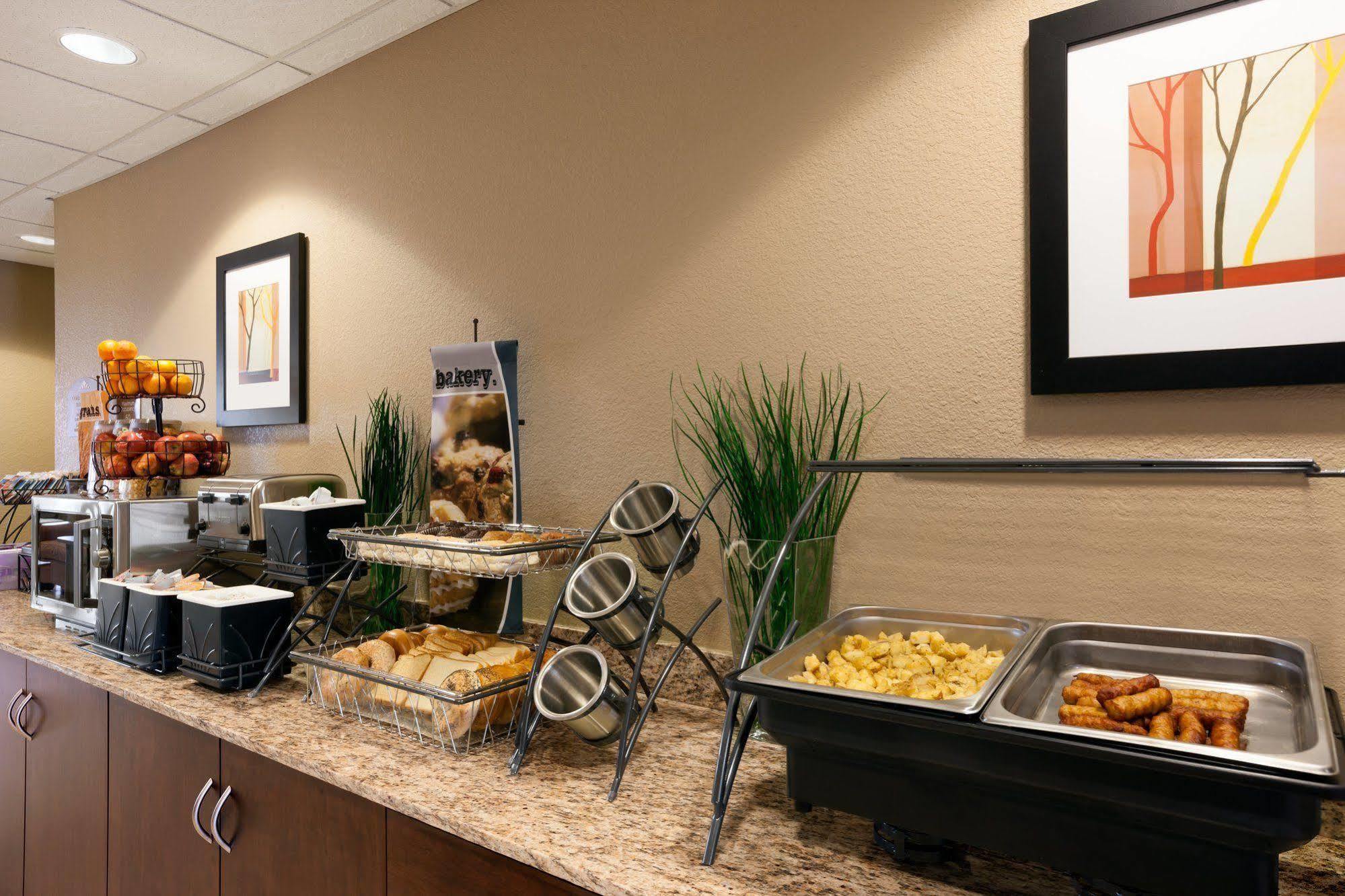 Microtel Inn & Suites Pleasanton Ngoại thất bức ảnh